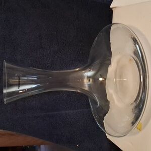 WINE ENTHUSIAST VIVID GLASS 60 OUNCE OPEN WINE DECANTER